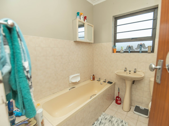 3 Bedroom Property for Sale in Newton Park Eastern Cape